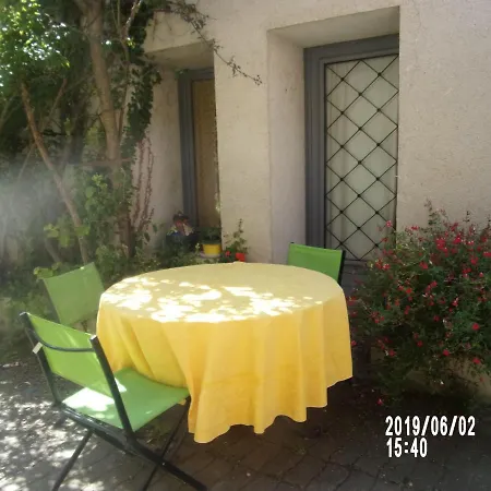 Bed & Breakfast D'epone, L'ami Des Cyclistes
