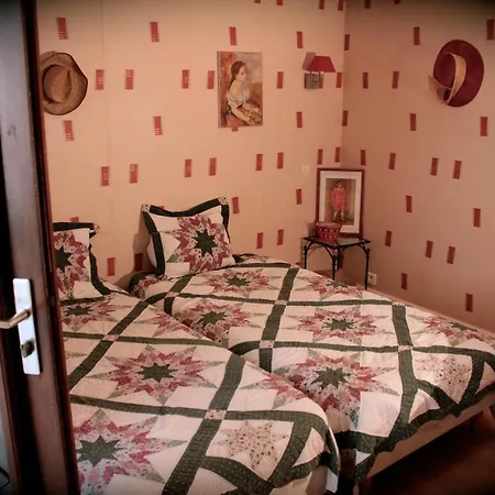 Bed & Breakfast D'epone, L'ami Des Cyclistes Épône
